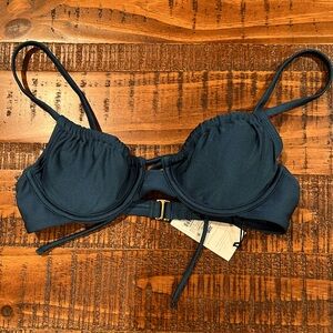 NWT Scrunched Bikini Top 32B
